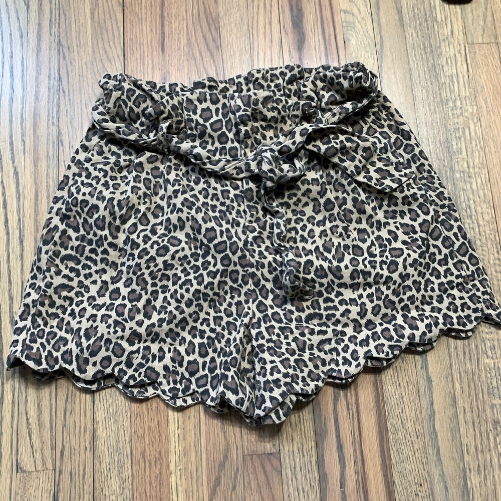 Aaron & amber cheetah print shorts small